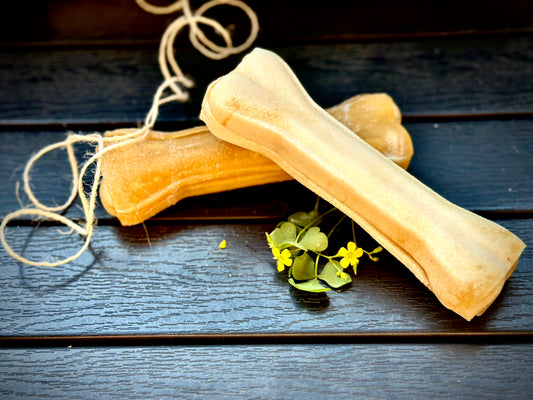 Kauknochen Rinderhaut mit Insekten & Biotin – 17 cm